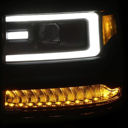 ANZO USA Projector Headlight Set