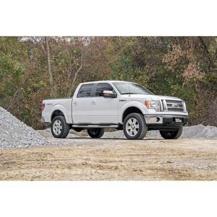 Rough Country 2 Inch Lift Kit - N3 Struts/N3 - Ford F-150 4WD (2009-2013)