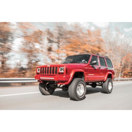 Rough Country 4.5 Inch Lift Kit - RR springs - Jeep Cherokee XJ 2WD/4WD (84-01)