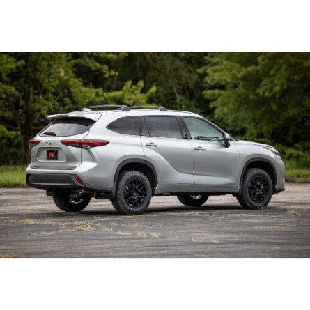 Rough Country 2 Inch Lift Kit - Toyota Highlander 4WD (2020)