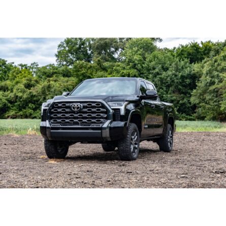 Rough Country 3.5 Inch Lift Kit - Rear Air Ride - Toyota Tundra 4WD (2022-2023)