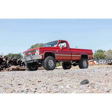 Rough Country 4 Inch Lift Kit - 52 Inch Rear Springs - GMC C15/K15 Truck/Half-Ton Suburban (73-76)