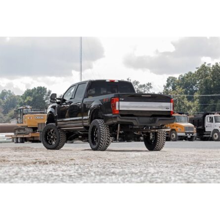 Rough Country 6 Inch Lift Kit - R/A - No OVLD - M1 Shocks - Ford Super Duty (17-22)