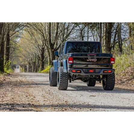 Rough Country 3.5 Inch Lift Kit - No Shocks - Jeep Gladiator JT Mojave 4WD (20-22)