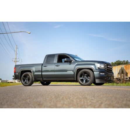 Rough Country 2 Inch Lowering Kit - 4 Inch Rear Lowering - Alum/Stamped Knuckle - Chevy/GMC 1500 (14-18)