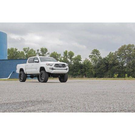 Rough Country 6 Inch Lift Kit - Toyota Tacoma 2WD/4WD (2005-2015)